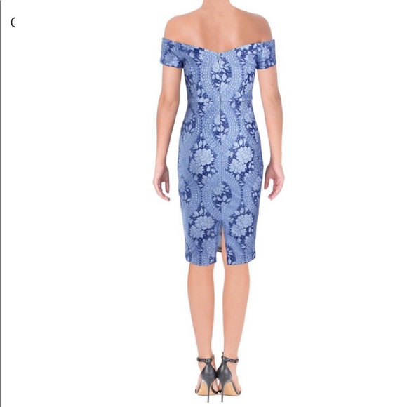 Guess Off the Shoulder Dress 🔥 - Picture 2 of 6